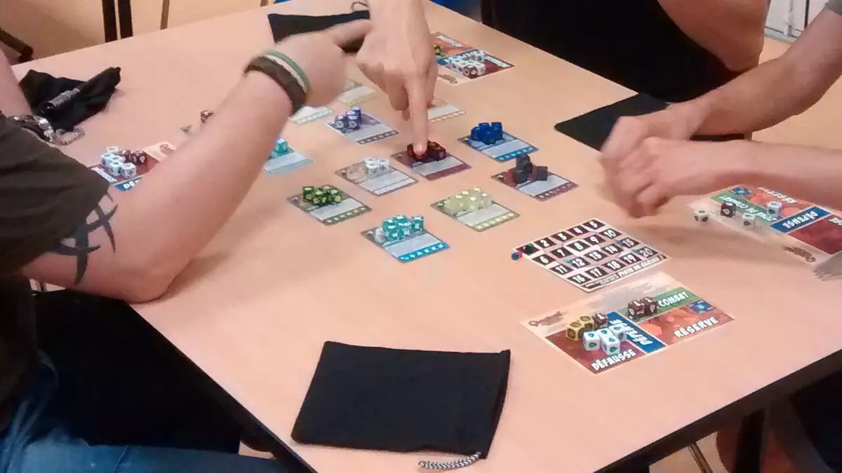 Photo organisation Nautilud, club de jeux, France