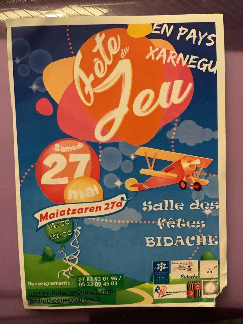 Affiche officielle Fête du jeu en pays xarnegu 2023