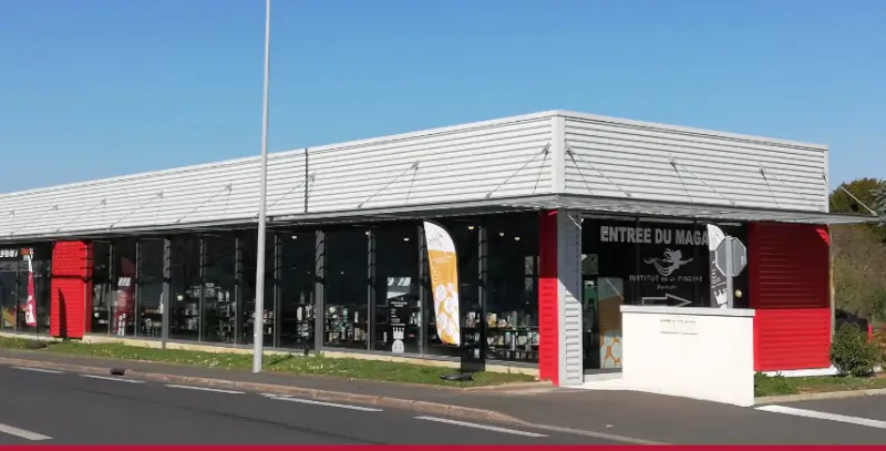 Photo devanture commerce Autour des Jeux, boutique ludique, France