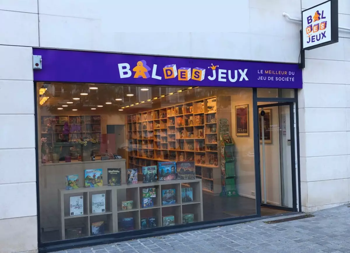 Photo devanture commerce Bal des Jeux, boutique ludique, France