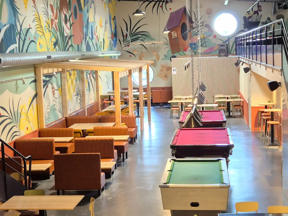 Photo devanture commerce Baraka Jeux Montpellier, bar à jeux, France