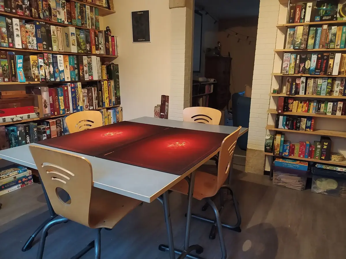 Photo devanture commerce Les chambres Lud'hôtes, gaming lodge, France