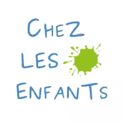 Logo Chez les enfants Yeu, boutique de jeux de société, France