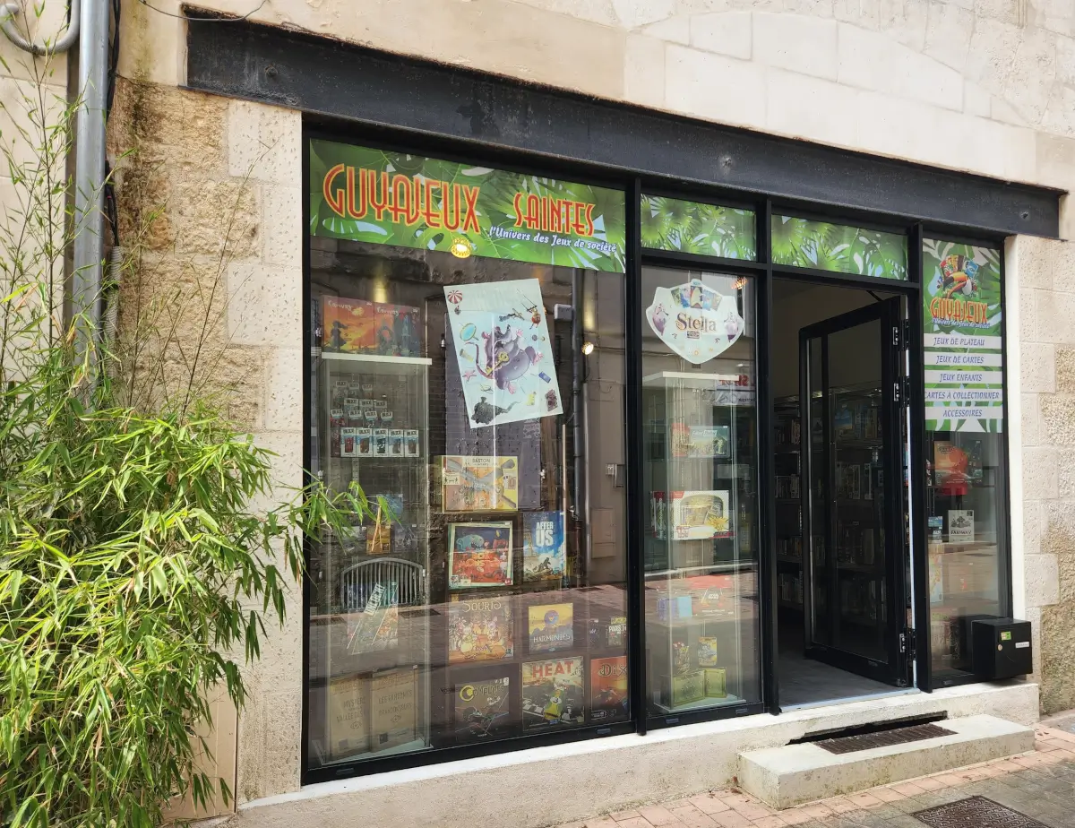 Photo devanture commerce Guyajeux Saintes, boutique ludique, France