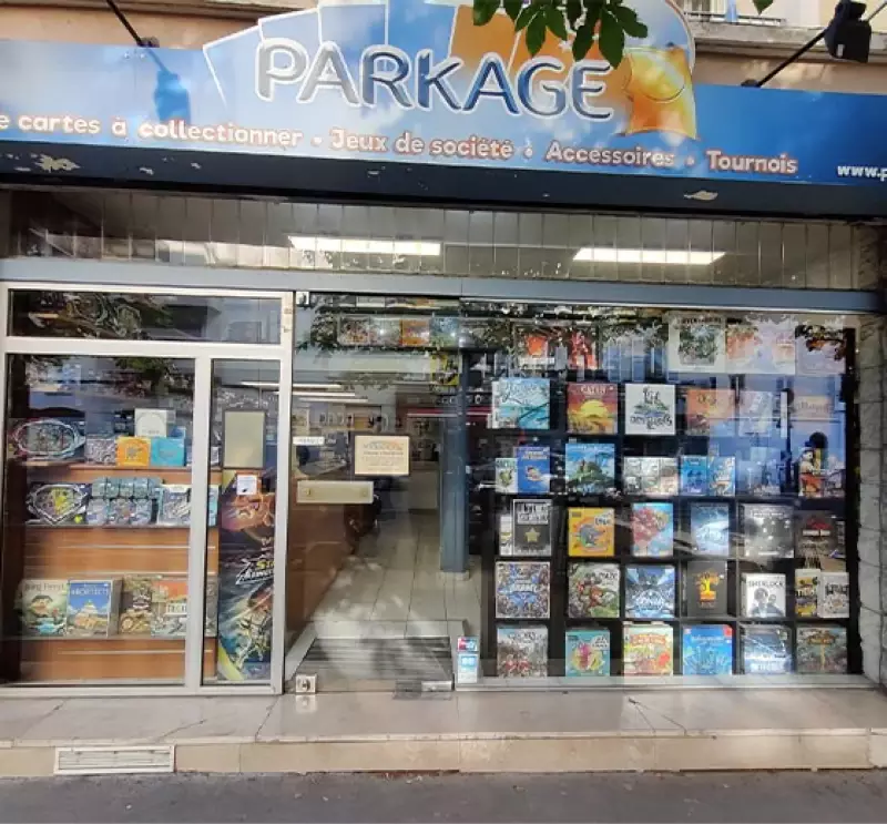 Photo devanture commerce Parkage Paris, boutique ludique, France